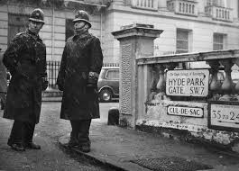 police in Hyde Park Gate